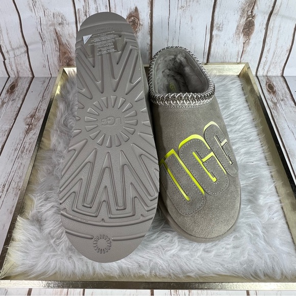 UGG Tasman New with tag Graphic Shadow Slippers - Picture 10 of 11